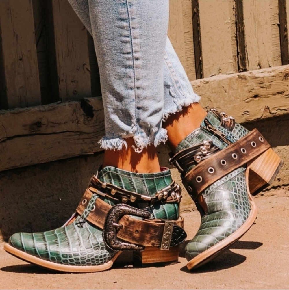 Freebird by Steven Saloon Turquoise Croco Leather Booties Size 10